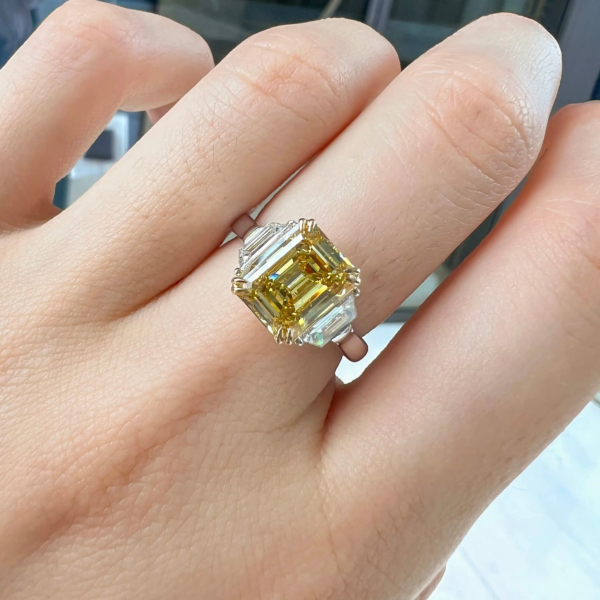 Fancy Vivid Yellow Diamond Ring, 3.46 Ct. TW, Radiant shape, GIA Certified,Rings Colored Diamond
