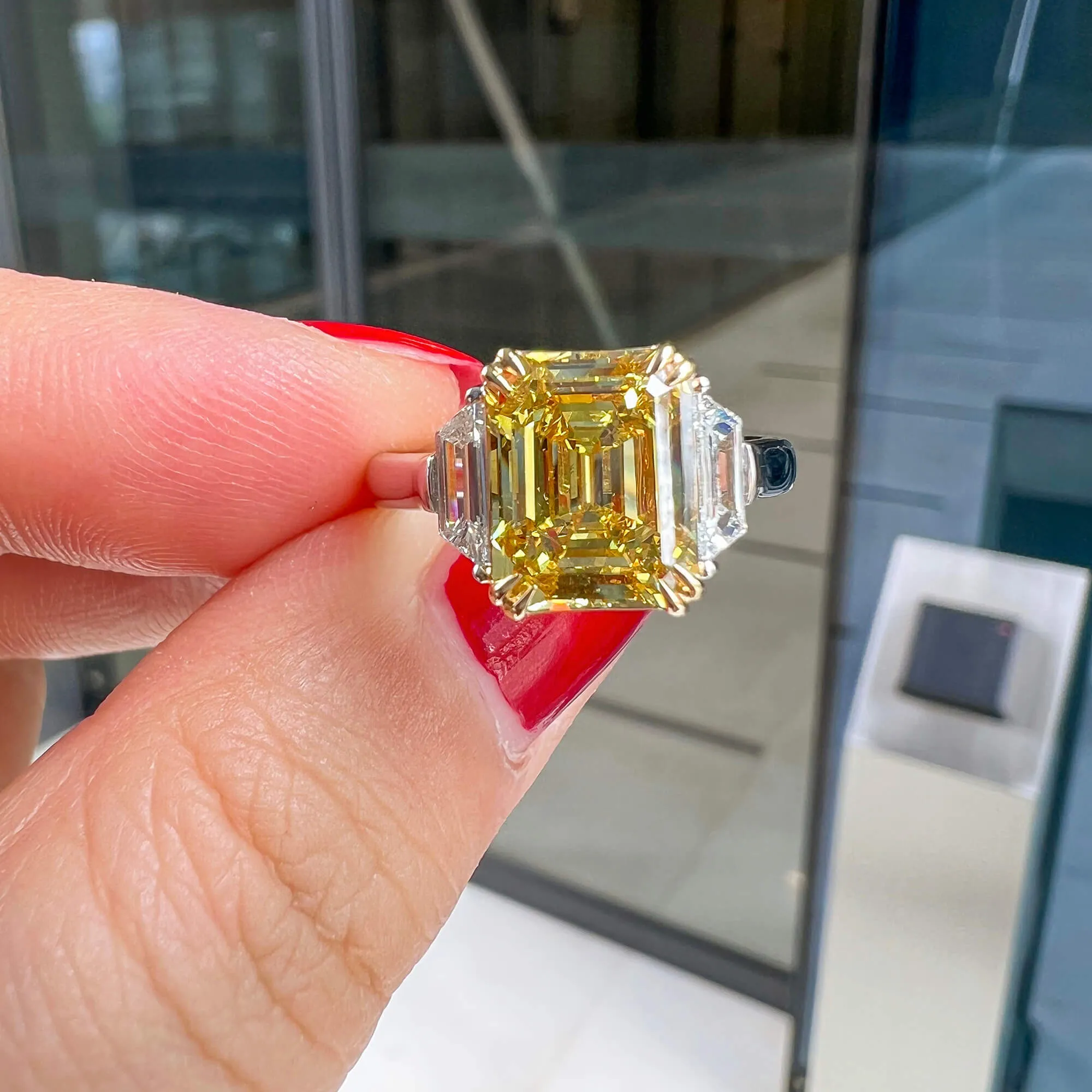 Fancy Vivid Yellow Diamond Ring, 3.46 Ct. TW, Radiant shape, GIA Certified,Rings Colored Diamond