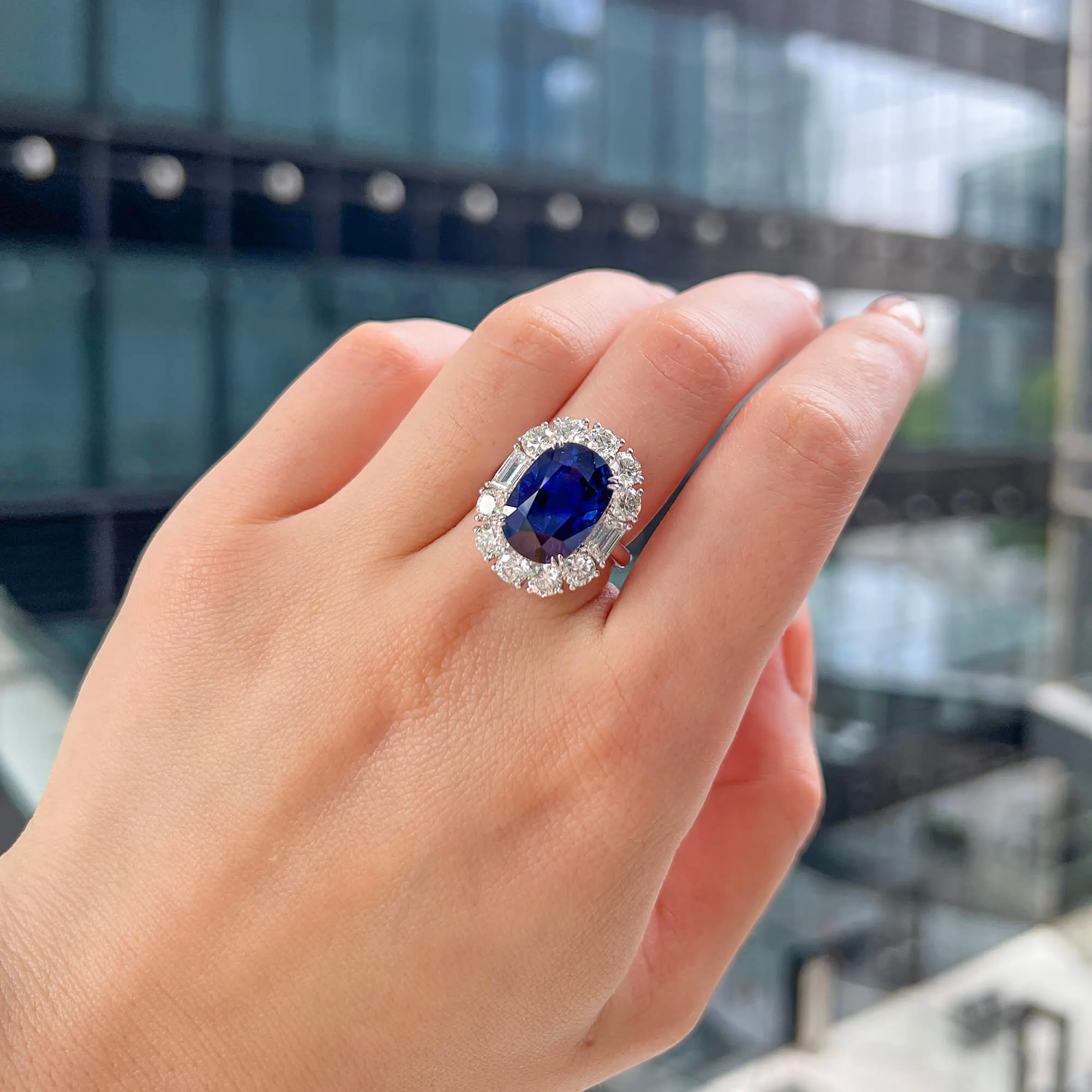 Natural Vivid Blue Sapphire Ring, 13.16 Ct. TW, Oval shape GRS Certified,Sapphire Rings