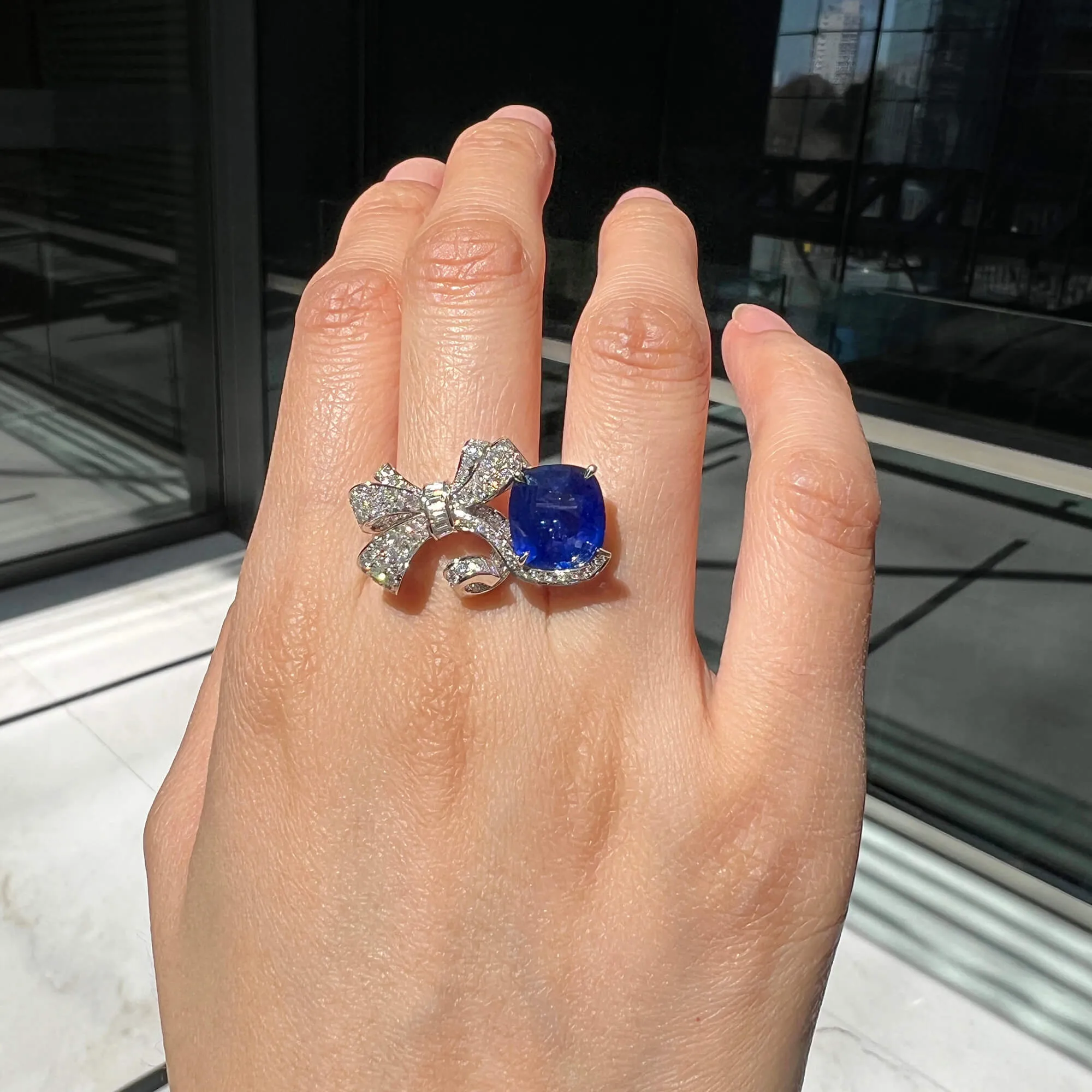 Vivid Blue Sri-lanka Sapphire Ring, 7.00 Ct. TW, Cushion shape GRS Certified,Sapphire Rings