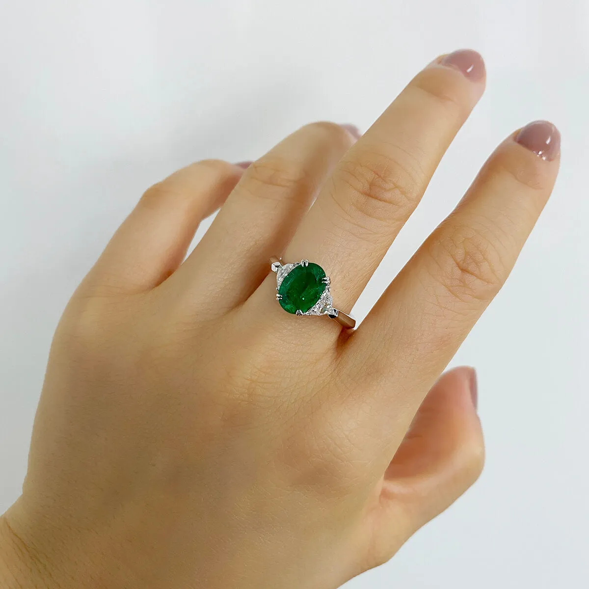 Vivid Green Emerald And Diamond Ring, 1.83 Ct. (2.27 Ct. TW), GRS2020-038649,Emerald Rings